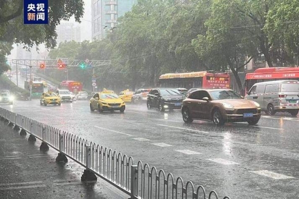 台湾及华东沿海有大暴雨